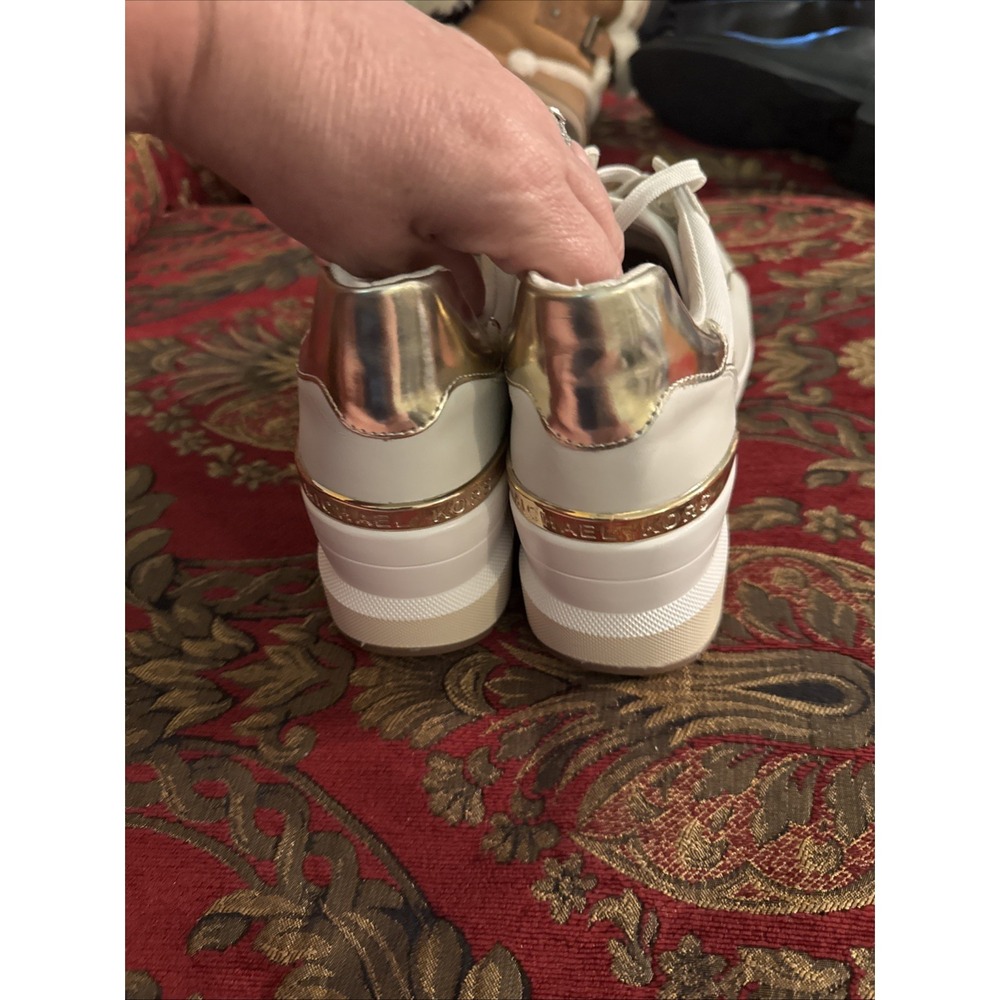 New No Box Michael Kors Women White Leather Gold Glitter Sneakers Size 10 - Picture 4 of 7